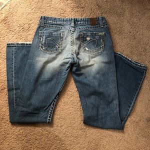 BKE Sabrina Jeans. Size 28 x 31 1/2